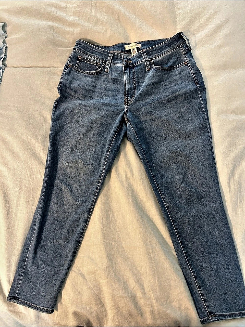 Madewell Curvy Roadtripper Jeans Straight Leg in Blue size 31P